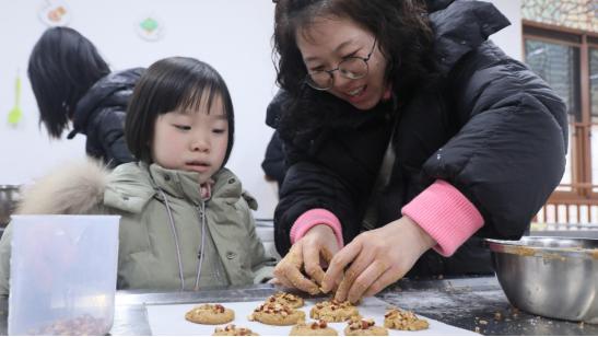 尋紅色根脈，鑄奮斗力量--遂寧四中黨總支開展紅色教育主題黨日活動(1)144.png